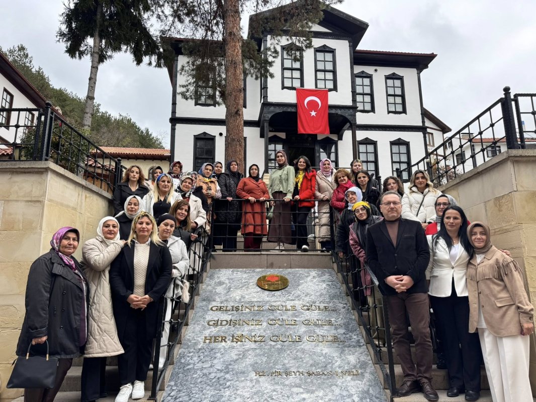 KÜDEF’ten Örnek Teşekkür: Kadın Kollarına Kastamonu Ödülü