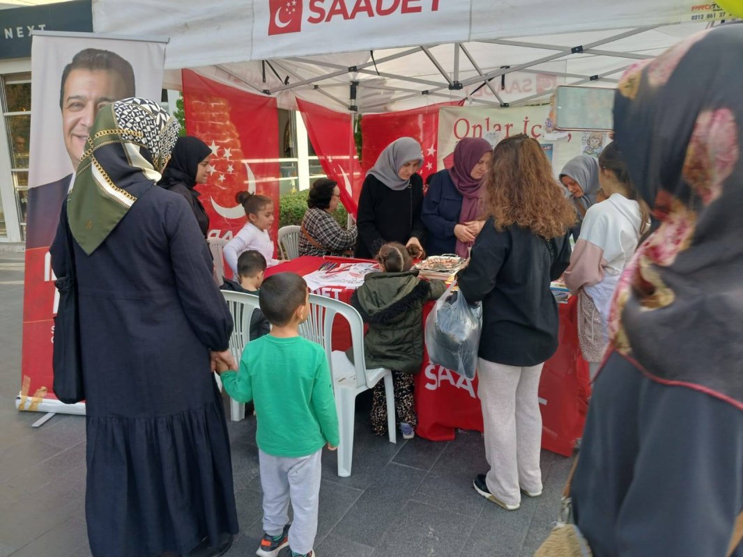 Saadet Partisi Küçükçekmece Kadın Kolları’ndan “Çocuk Kitapları Haftası”na Anlamlı Etkinlik