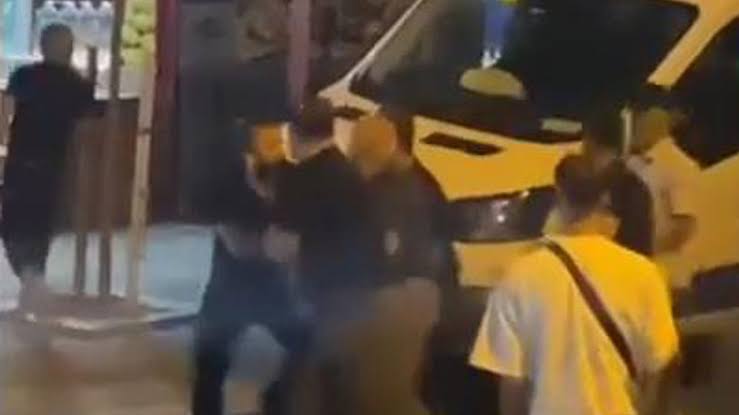 Ahmet Mahmut Ünlü’ye İkitelli’de Saldırı Girişimi