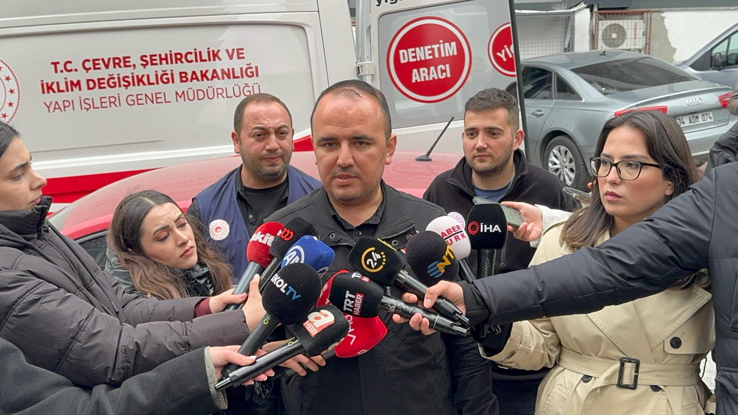 Bakanlık Ekipleri Küçükçekmece’de Hasar Tespit Çalışması Yaptı