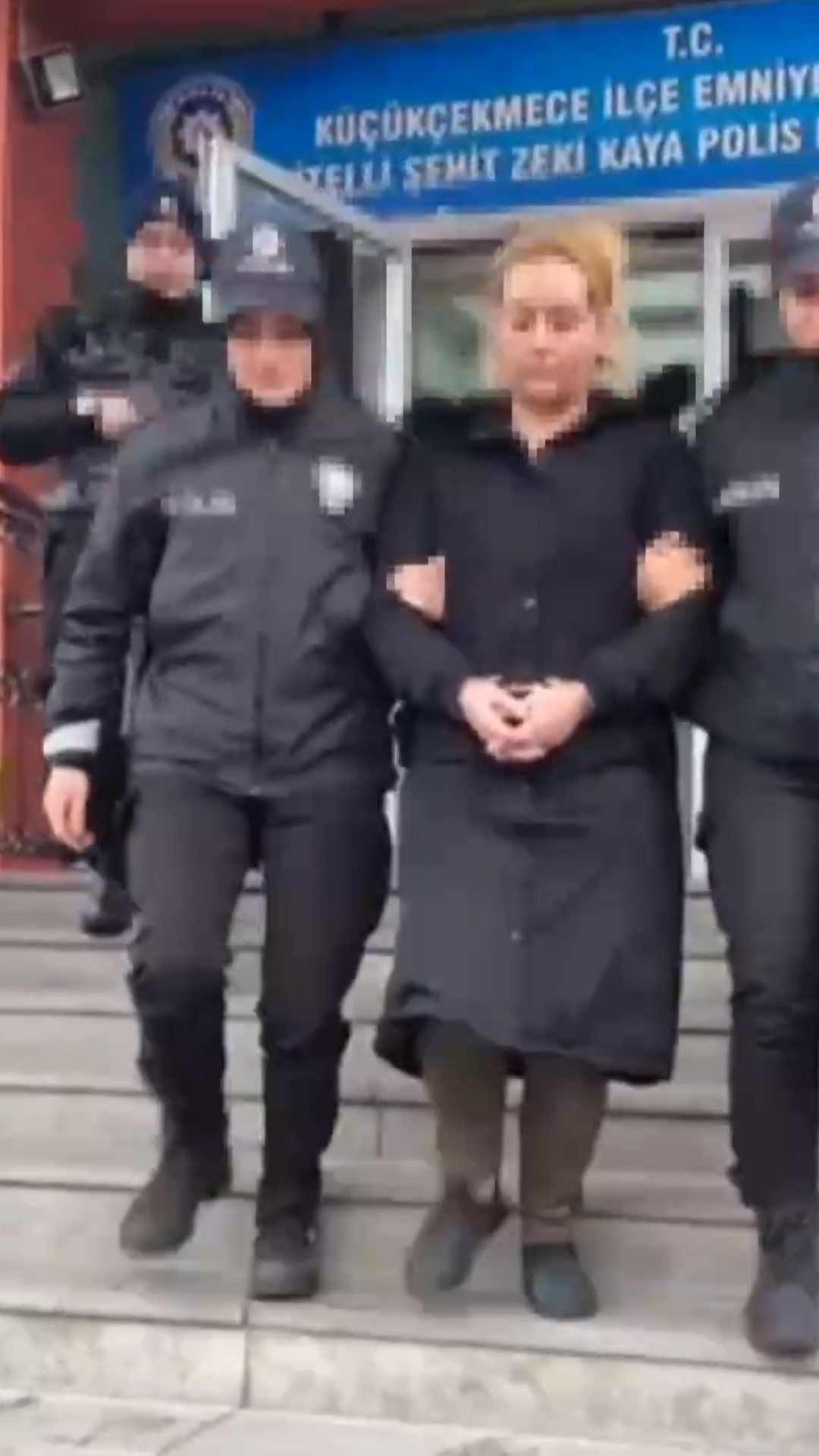 Küçükcekmece'de 171 Yıl Kesinleşmiş Hapis Cezası Olan Kadın Yakalandı !