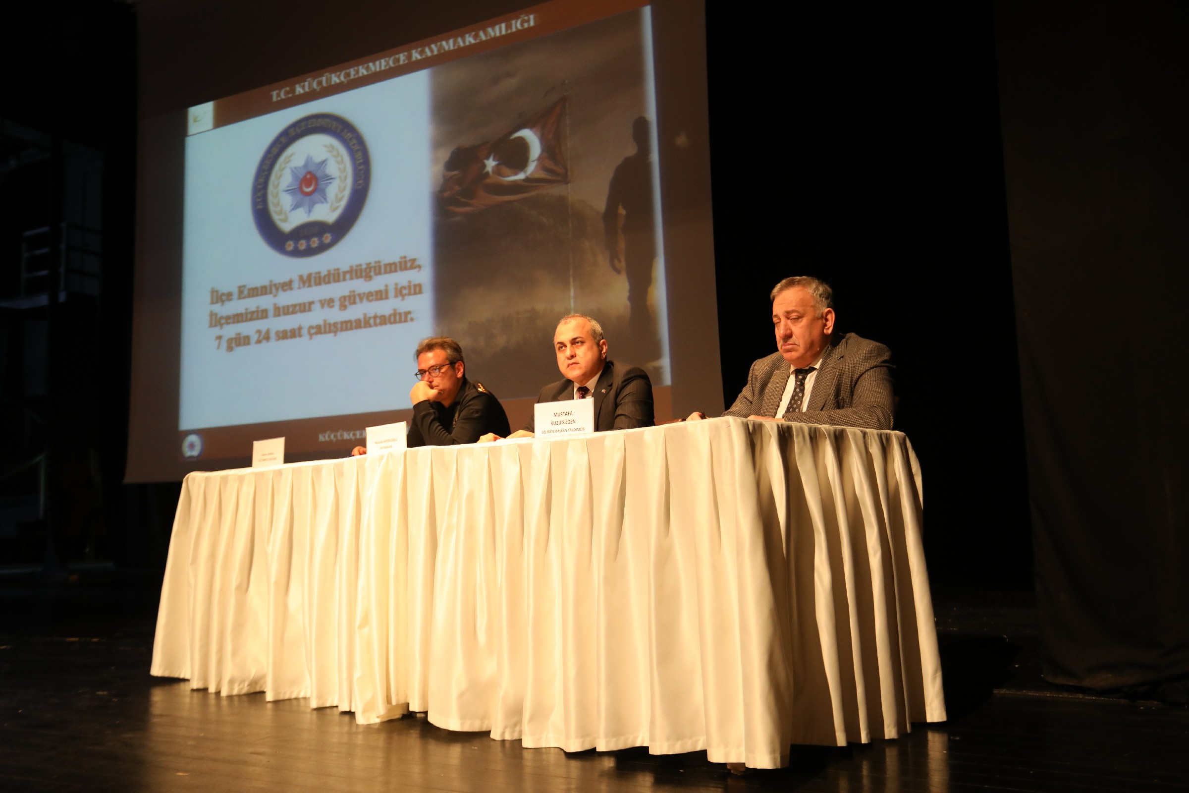 Küçükçekmece’de Huzur ve Güvenlik Toplantısı Düzenlendi