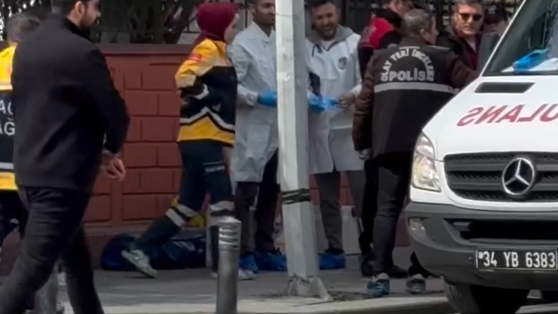 Küçükçekmece’de okul önünde silahlı saldırı: 1 ölü, 1 yaralı