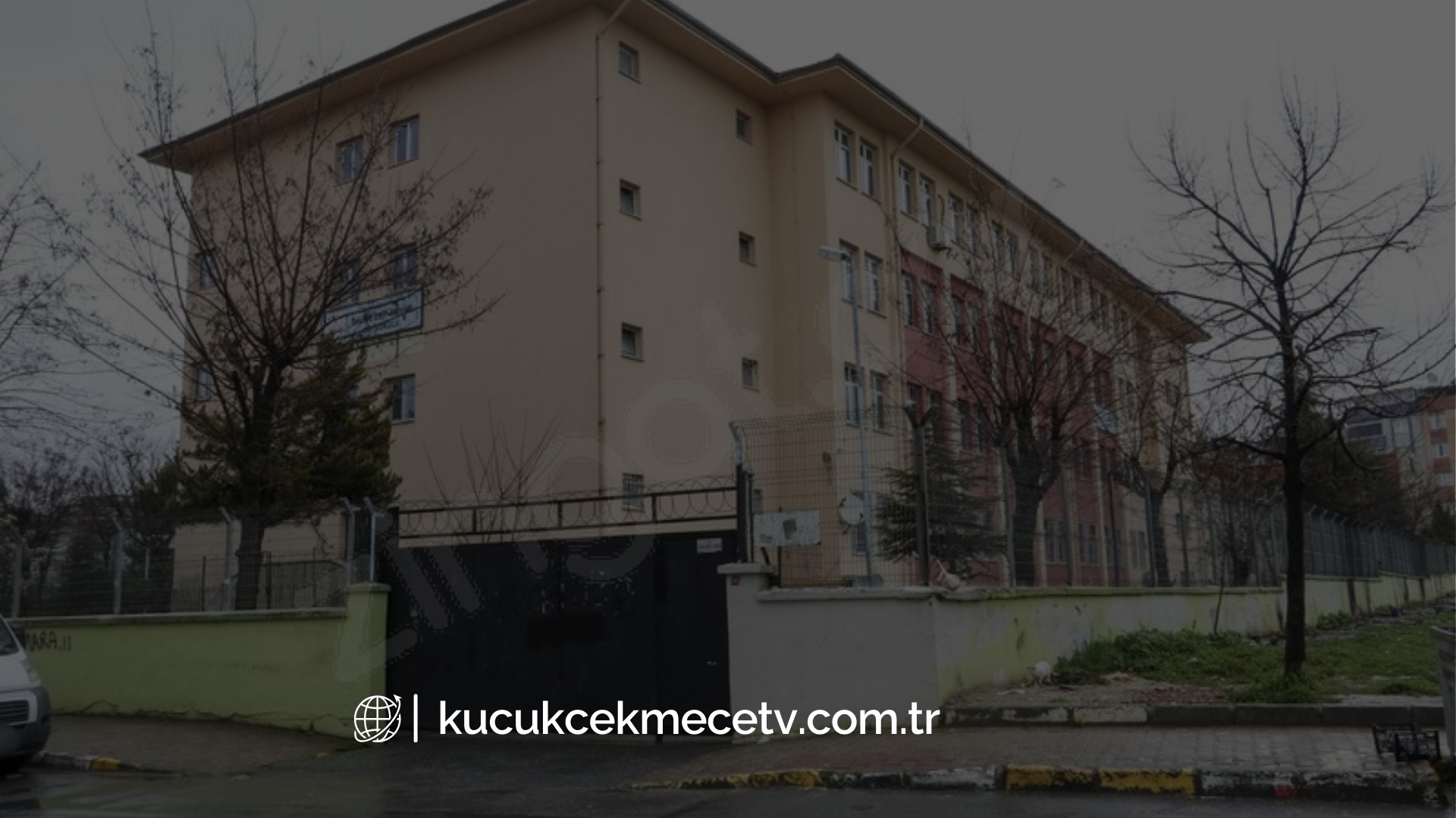 Küçükcekmece Halguide Edip Adıvar Ortaokulu