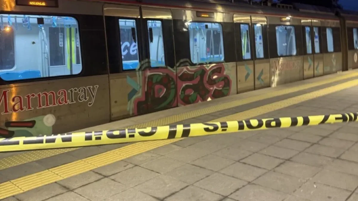 Küçükçekmece Marmaray İstasyonunda Feci Olay: Raylara Atlayan Şahıs Hayatını Kaybetti Küçükçekmece TV – Haber Merkezi